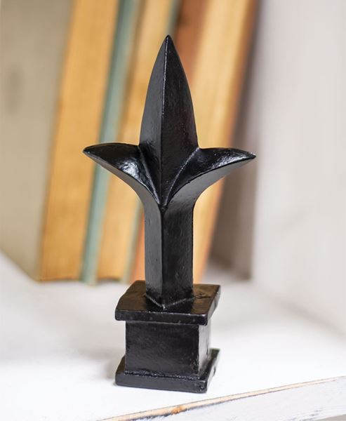 Picture of Black Resin Finial
