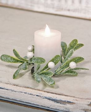 Picture of Glittered Mistletoe Candle Ring