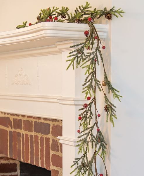 Picture of Mountain Pine w/ Berries Garland