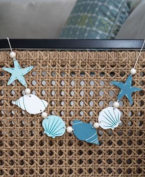 Picture of Wooden Beaded Seashells Mini Garland