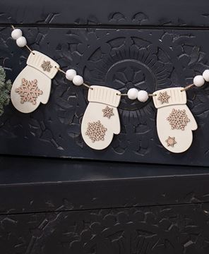 Picture of White Snowflake Mitten & Snowball Garland